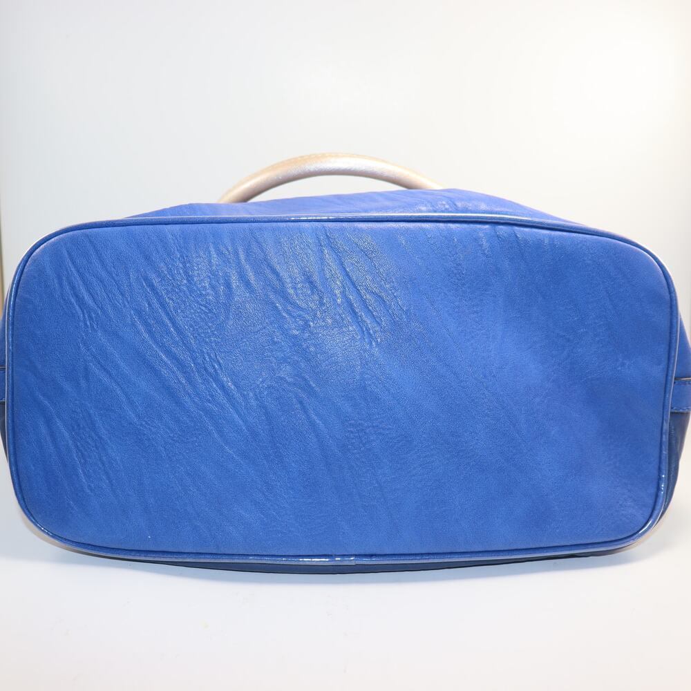 Guess PU drawstring bucket bag with tassels - image 5